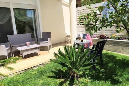 4Seasons Apartment Nea Iraklitsa ภายนอก รูปภาพ